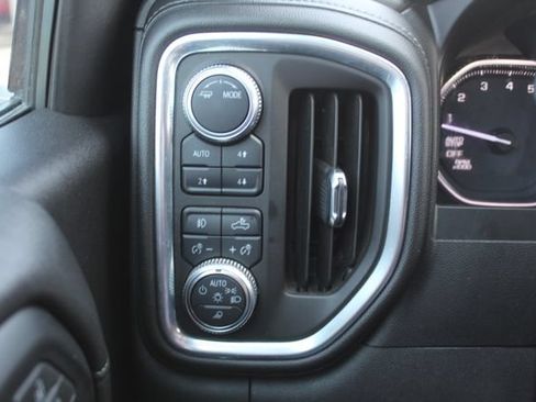 Used 2020 GMC Sierra 1500 SLT w/ SLT Premium Plus Package AWD/4WD image 29