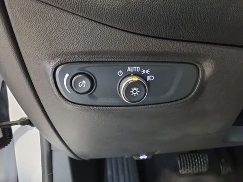 Used 2022 Chevrolet Equinox LT FWD image 20