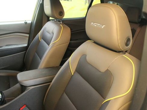 Used 2025 Chevrolet Trax ACTIV image 17