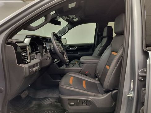 Used 2023 GMC Sierra 1500 AT4 w/ AT4 Premium Package AWD/4WD image 5