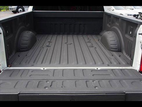 Used 2020 Ford F350 Platinum image 6