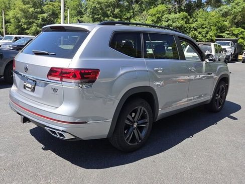 Used 2021 Volkswagen Atlas SE w/ Panoramic Sunroof Package FWD image 14