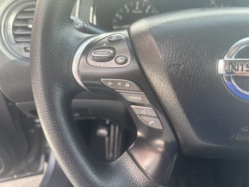 Used 2020 Nissan Pathfinder S AWD/4WD image 13