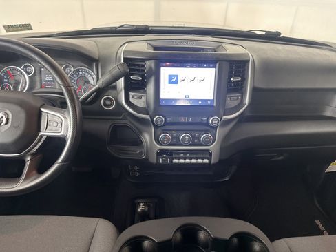Used 2024 RAM 3500 SLT w/ Quick Order Package 2YG SLT AWD/4WD image 9