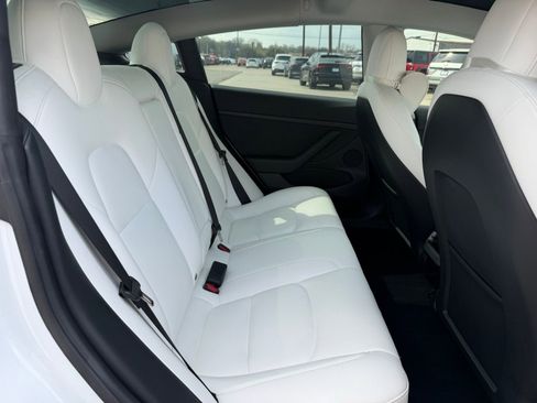 Used 2022 Tesla Model 3 Long Range image 21