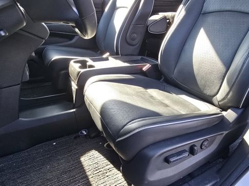 Used 2025 Honda Odyssey Elite image 23