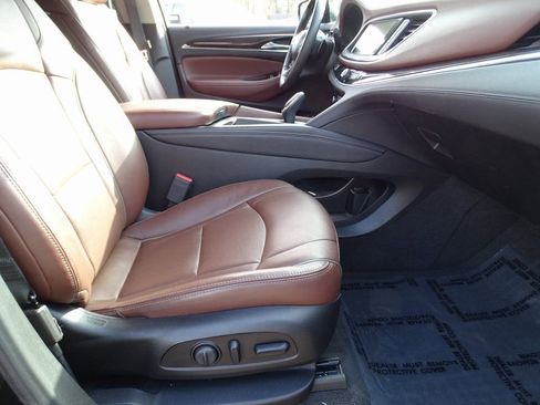 Used 2018 Buick Enclave Avenir w/ Avenir Technology Package image 12