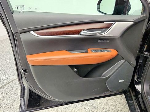 Used 2021 Cadillac XT5 Premium Luxury image 21