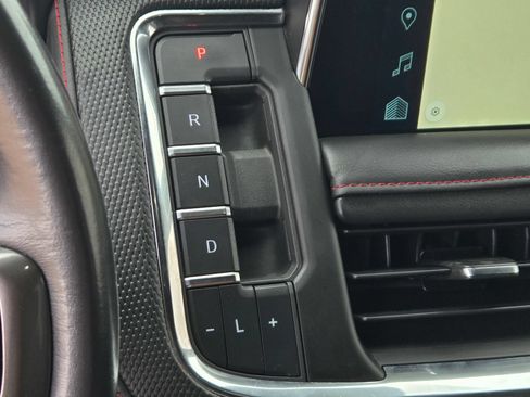 Used 2023 Chevrolet Tahoe RST AWD/4WD image 21
