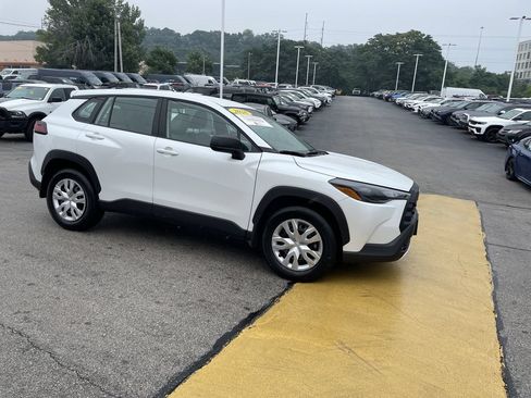 Certified 2026 Toyota Corolla Cross L AWD/4WD image 6