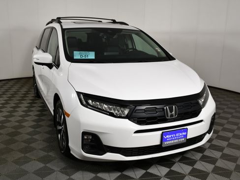 Certified 2025 Honda Odyssey EX-L image 3