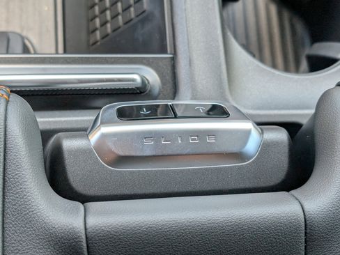 New 2025 Ford Expedition Tremor image 25