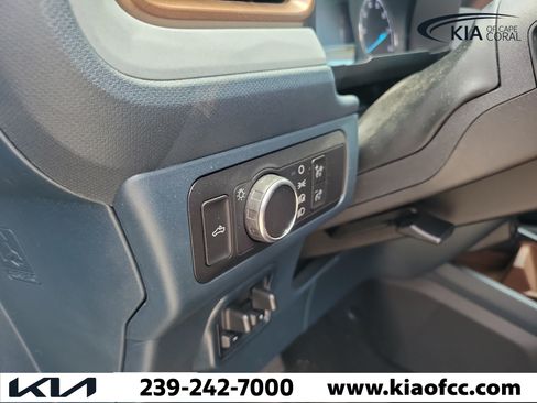 Used 2022 Ford Maverick Lariat w/ Lariat Luxury Package AWD/4WD image 28