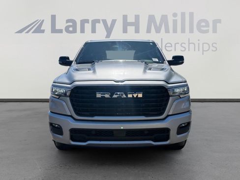 Used 2025 RAM 1500 Laramie w/ Sport Appearance Package AWD/4WD image 8