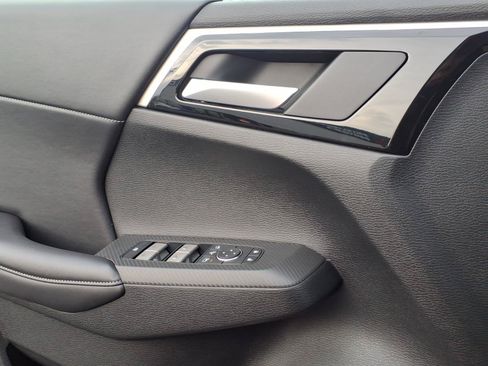 New 2026 Mitsubishi Outlander AWD image 20