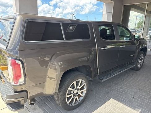 Used 2019 GMC Canyon Denali image 4