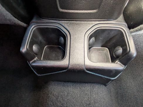 Used 2020 Jeep Gladiator Sport w/ Trailer Tow Package image 18