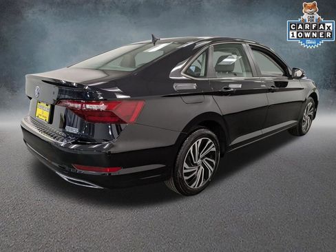 Used 2021 Volkswagen Jetta SEL Premium image 5