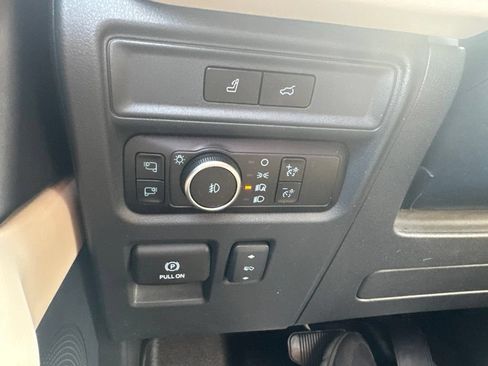 Used 2023 Ford Expedition Platinum AWD/4WD image 28