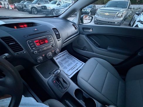 Used 2014 Kia Forte LX FWD image 14