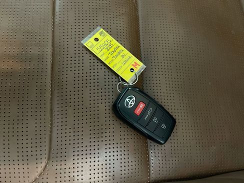 Used 2025 Toyota Tundra 1794 Edition image 27