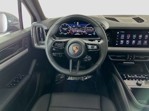 New 2025 Porsche Cayenne image 25