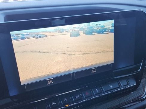 Used 2022 Chevrolet Silverado 1500 LT image 19