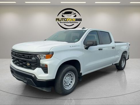 Used 2024 Chevrolet Silverado 1500 W/T w/ WT Value Package AWD/4WD image 3