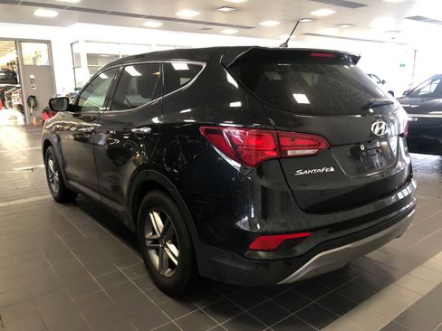 Used 2018 Hyundai Santa Fe Sport image 4