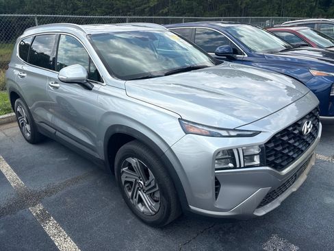 Used 2023 Hyundai Santa Fe SEL FWD image 2