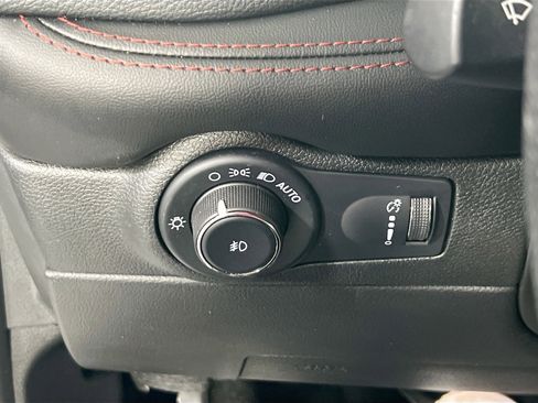 Used 2023 Dodge Durango R/T AWD/4WD image 10