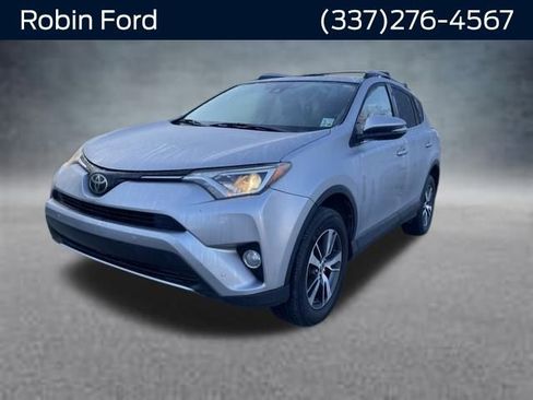 Used 2018 Toyota RAV4 XLE image 1