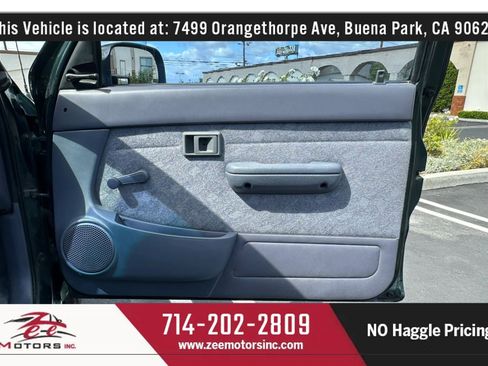 Used 2000 Toyota Tacoma 2WD Regular Cab image 32