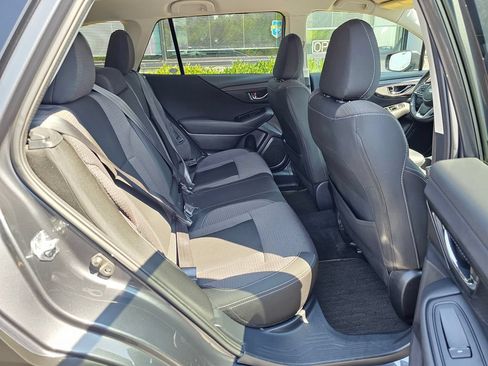 Used 2023 Subaru Outback Premium AWD/4WD image 12