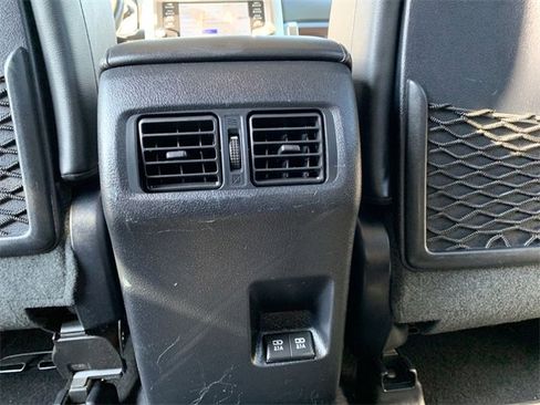 Used 2022 Toyota 4Runner Limited image 33