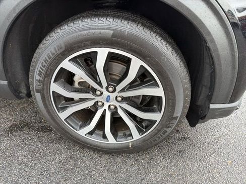 Certified 2025 Ford Explorer ST-Line image 4