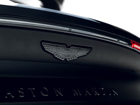 Used 2023 Aston Martin DBX 707 AWD/4WD image 22