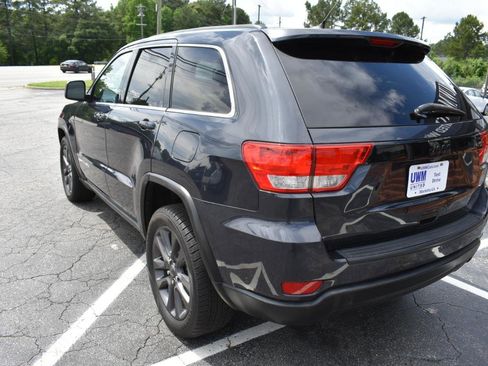 Used 2013 Jeep Grand Cherokee Altitude RWD image 8