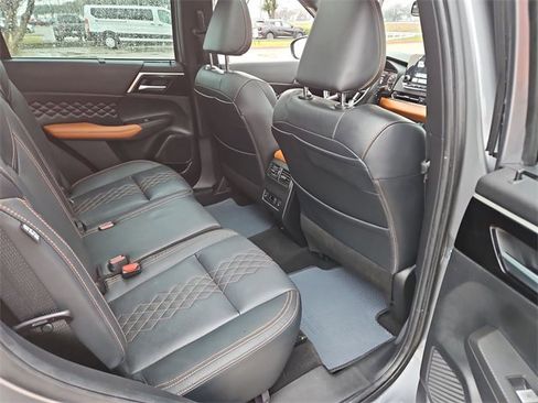 Used 2022 Mitsubishi Outlander SEL image 26