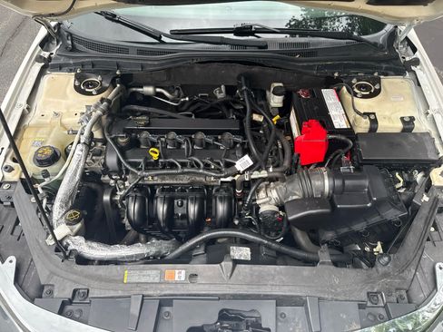 Used 2011 Ford Fusion SEL w/ 302A Rapid Spec Order Code FWD image 16