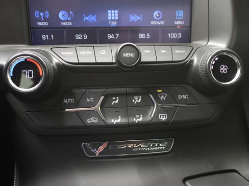 Used 2017 Chevrolet Corvette Stingray Coupe w/ 1LT image 34