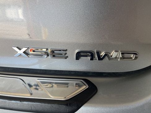 Used 2023 Toyota Highlander XSE AWD/4WD image 47