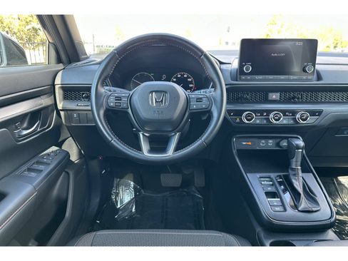 Used 2025 Honda CR-V Sport image 16
