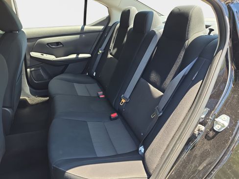 Used 2024 Nissan Sentra SV FWD image 11