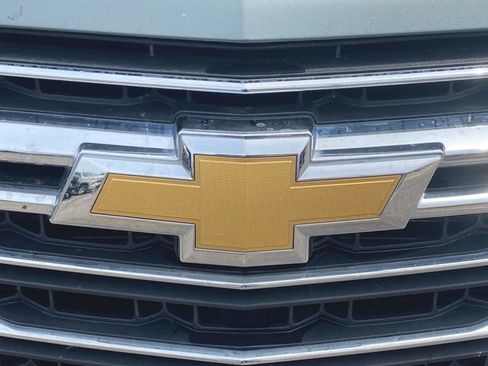 Used 2023 Chevrolet Traverse LT w/ LPO, Floor Liner Package AWD/4WD image 11