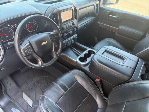 Used 2022 Chevrolet Silverado 3500 High Country w/ Z71 Off-Road Package AWD/4WD image 11