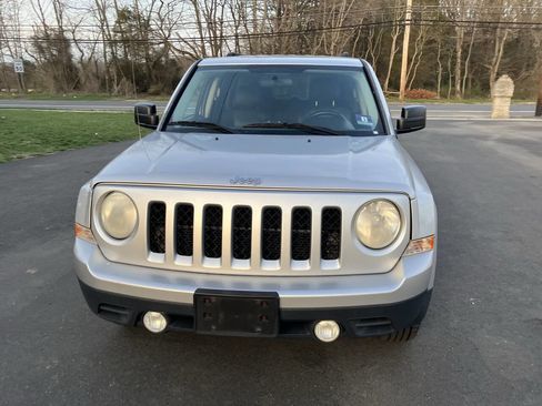 Used 2011 Jeep Patriot Latitude image 3