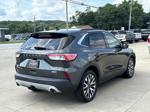 Used 2020 Ford Escape Titanium AWD/4WD image 16