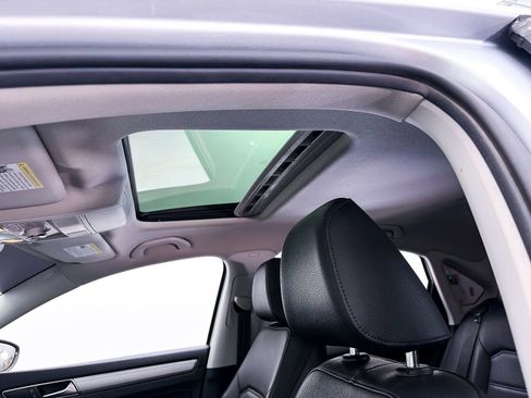 Used 2019 Volkswagen Passat 2.0T Wolfsburg FWD image 3