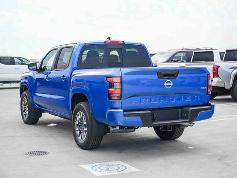 New 2026 Nissan Frontier SV w/ Tow Package AWD/4WD image 8